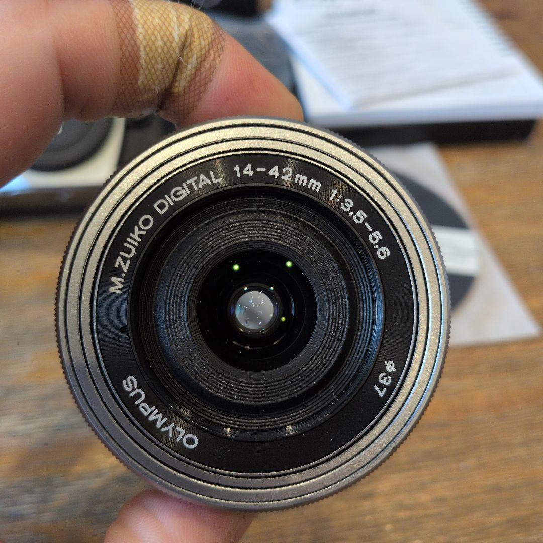 OLYMPUS OM-D E-M10 ミラーレス一眼セット