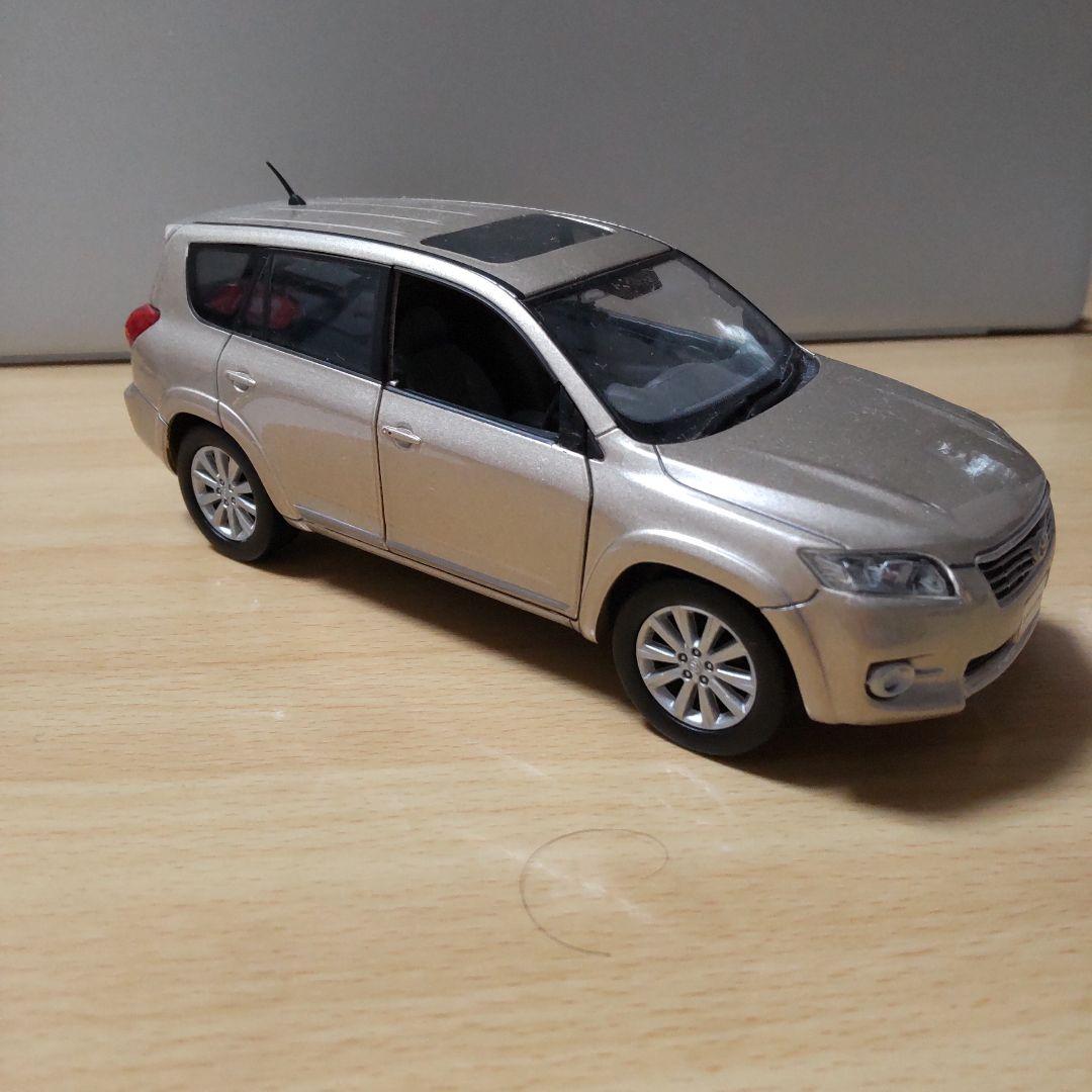 トヨタ 非売品 ヴァンガード カラーサンプル1/30ミニカー - メルカリ