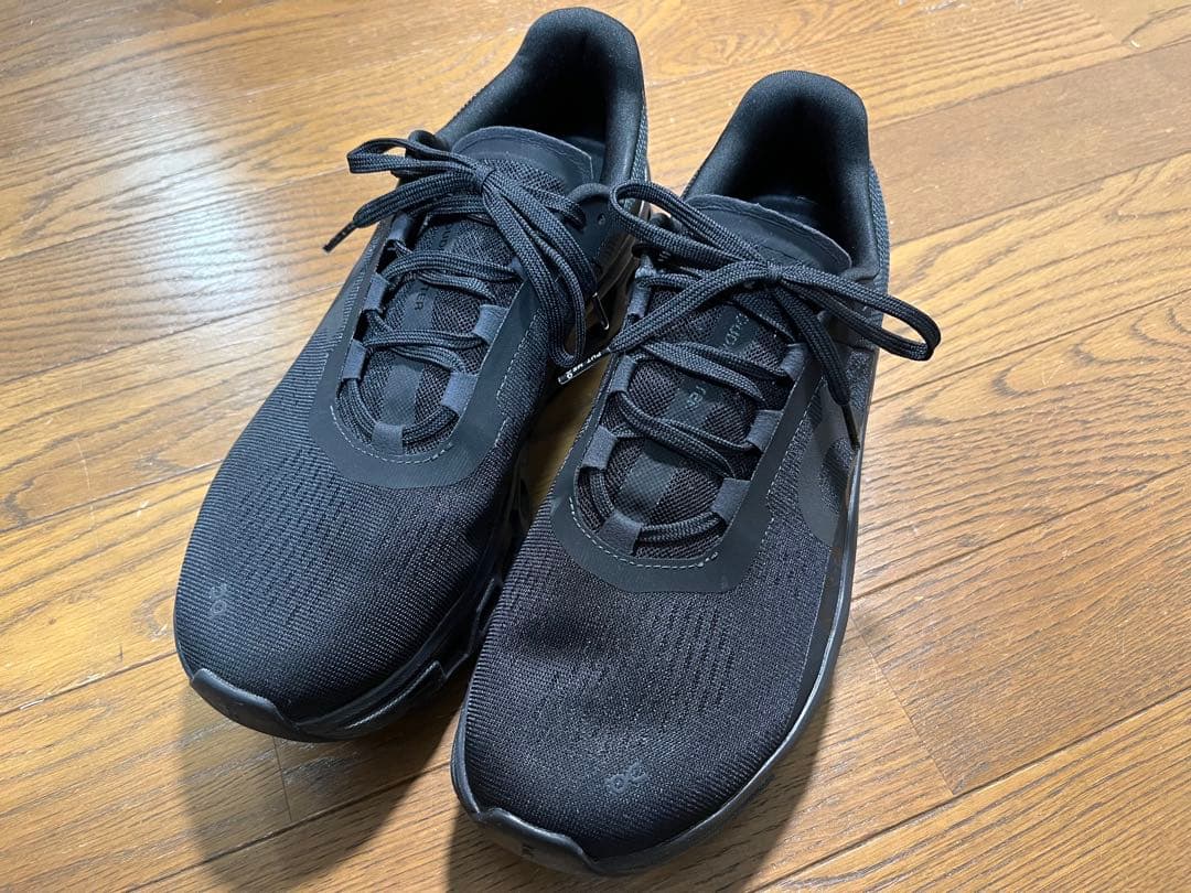 初代クラウドモンスター On ブラック ランニングシューズ 27.5cm