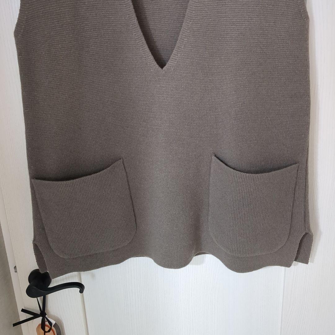 美品ドゥロワー カシミア混ニットベスト グレージュ フリーサイズ