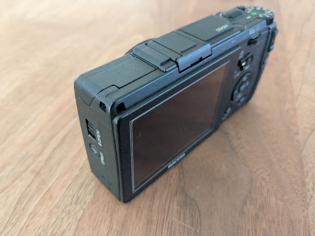 RICOH GRⅡ コンパクトデジタルカメラ 通電、簡易動作確認