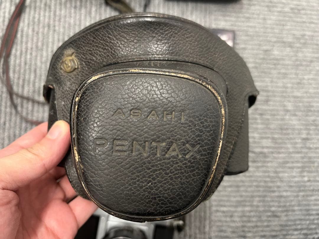 カメラ×4、ストロボライト