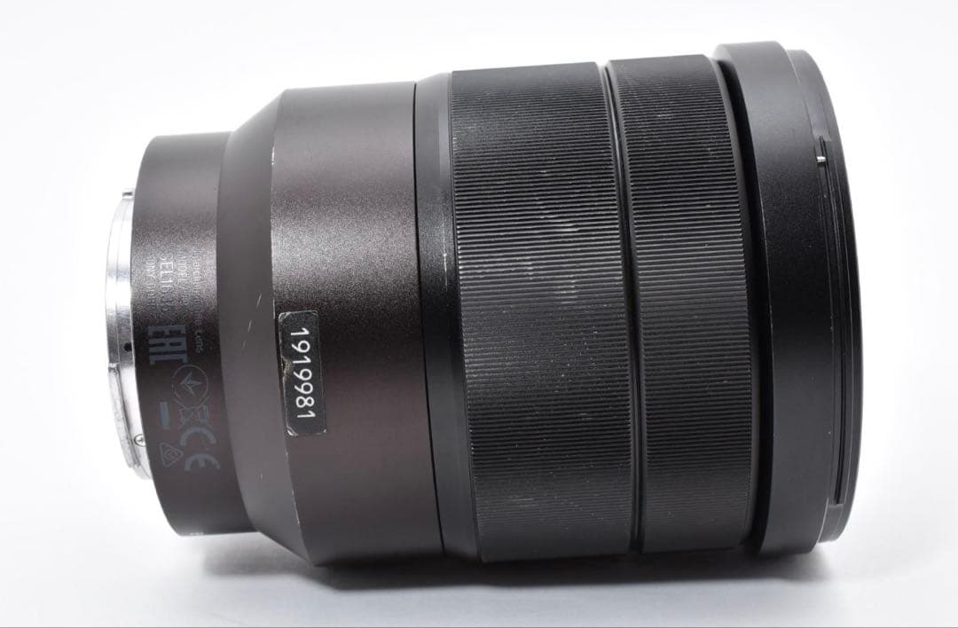 ZEISS 16-35mm F4 Eマウント