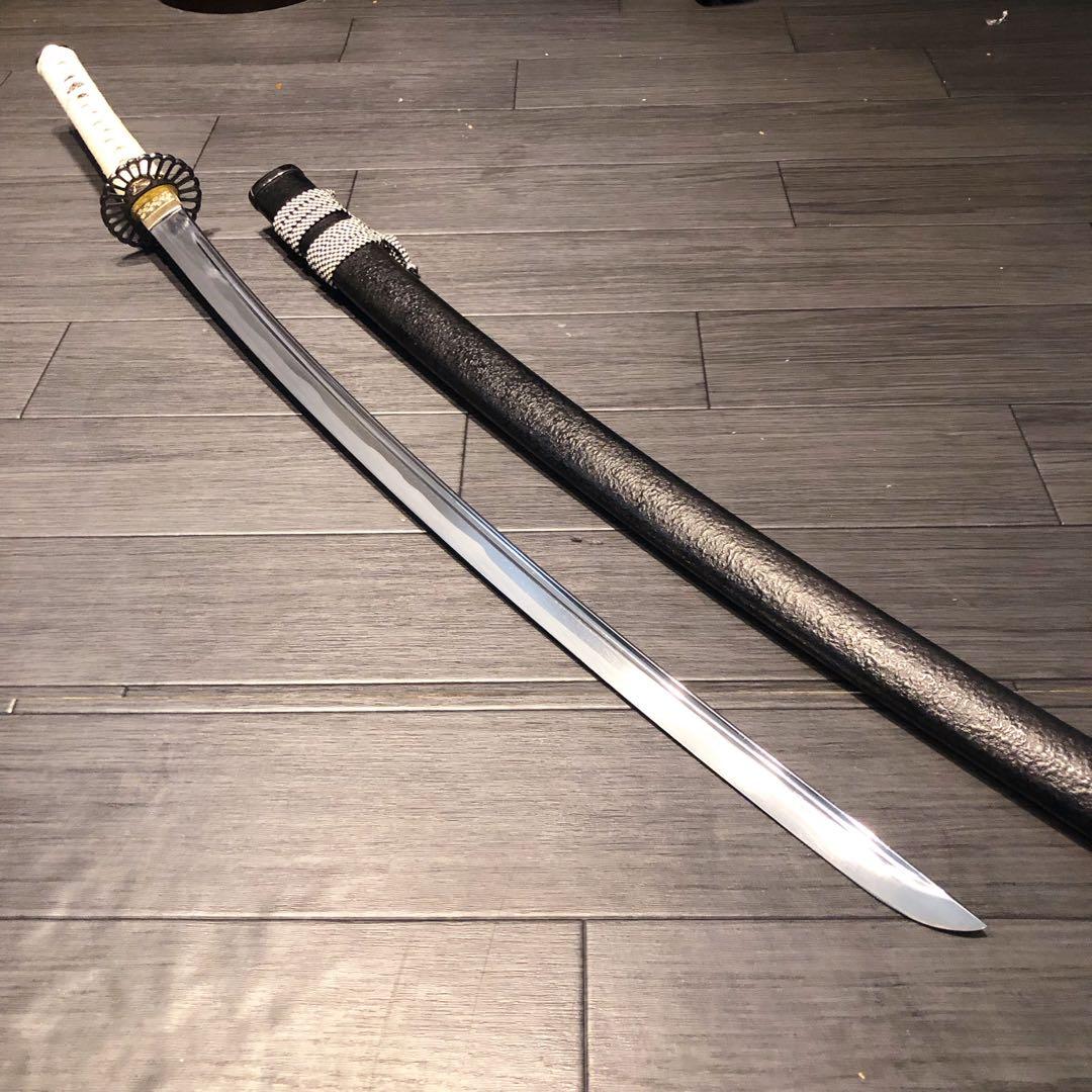 高級模造刀 樋有刀身 鉄鍔 白拵え 居合刀 太刀 - メルカリ
