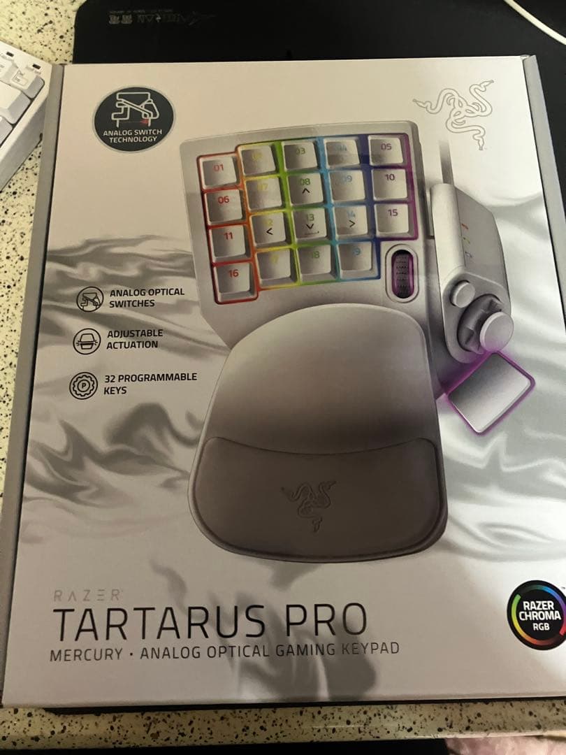 Razer Tartarus Pro ホワイト Amazon.com: Razer Tartarus Pro Gaming Keypad: Analog-Optical Key