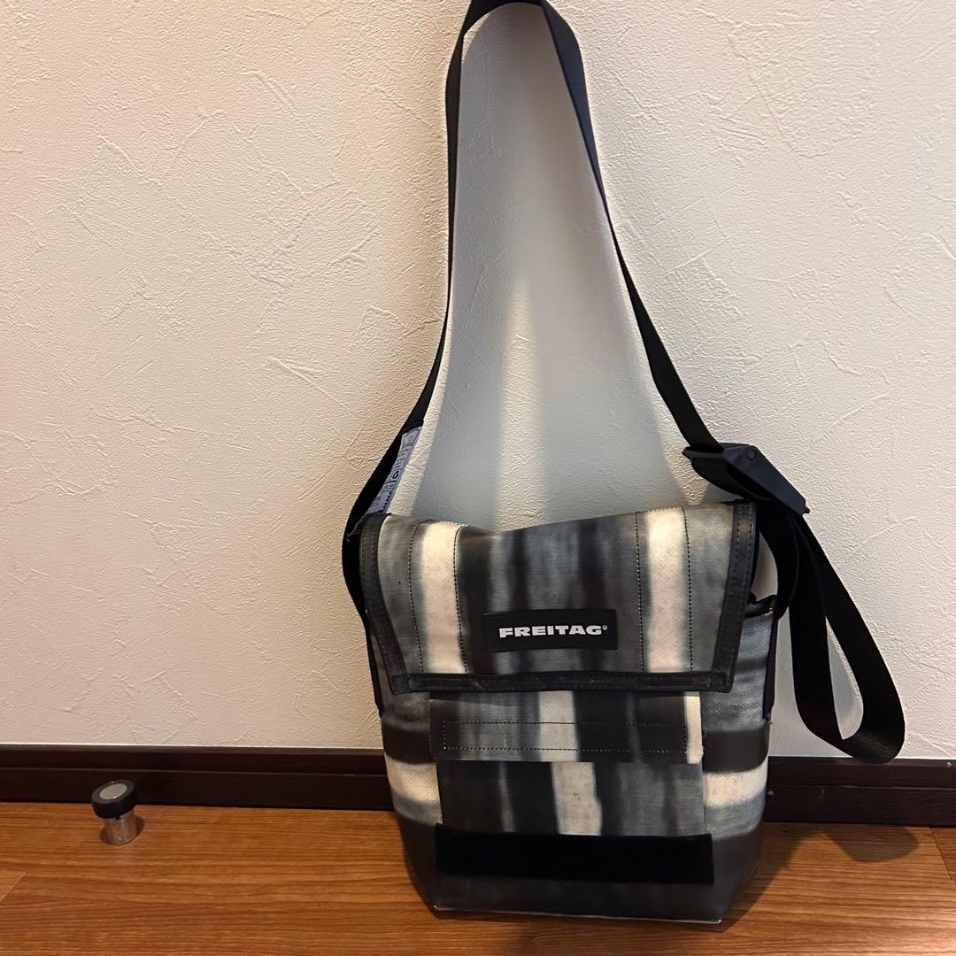 FREITAG F11 LASSIE 転写 - メルカリ