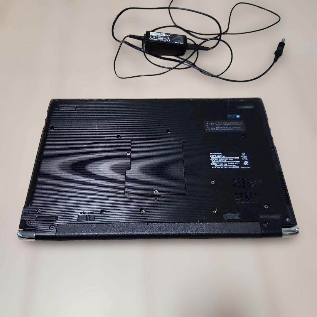 東芝 dynabook T45/BBD