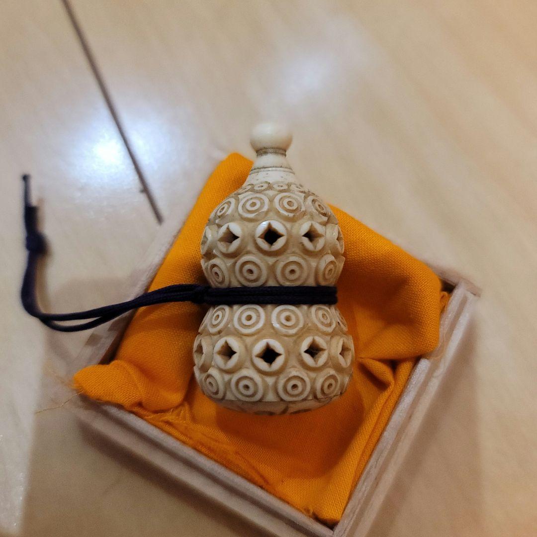 根付 瓢箪 香入 腰提 骨董 アンティーク 緒締 煙管 煙草 彫刻 印籠 根付 瓢箪 香入 腰提 骨董 アンティーク 緒締 煙管 煙草 彫刻 印籠