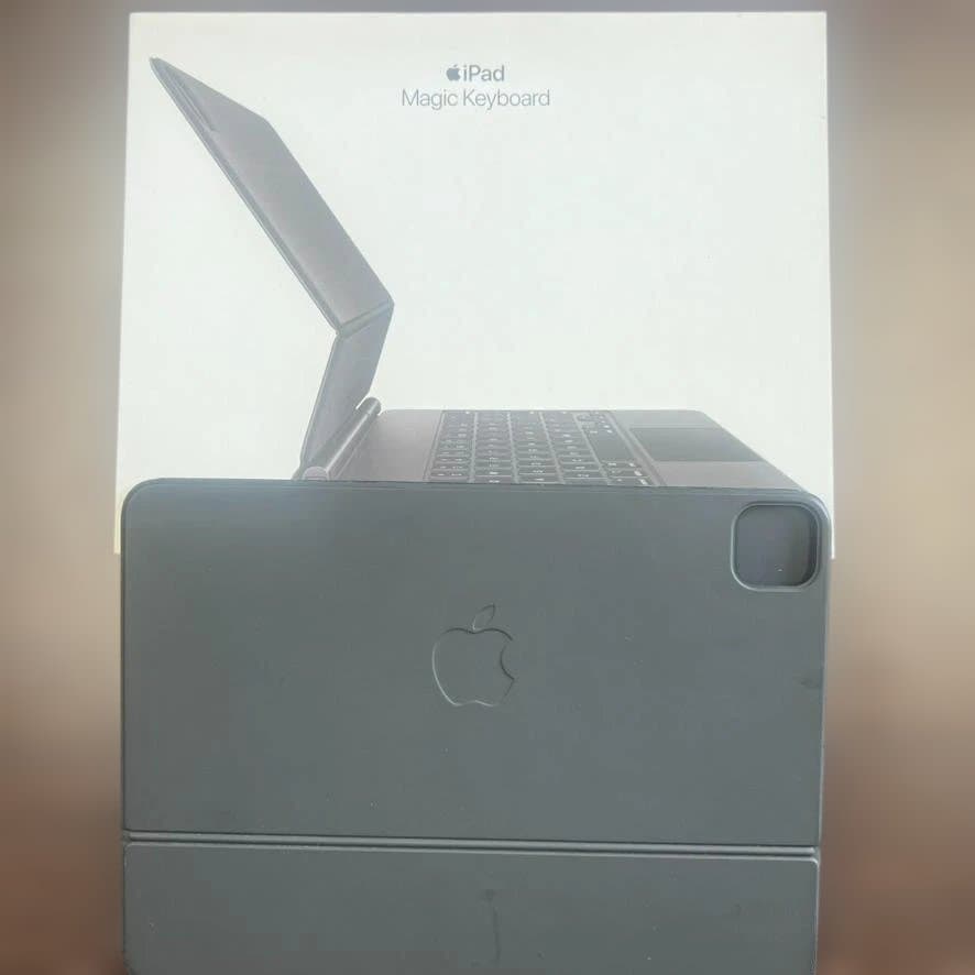 ゆ*う様 【iPad Air 第4世代】キーボード&ペン付属