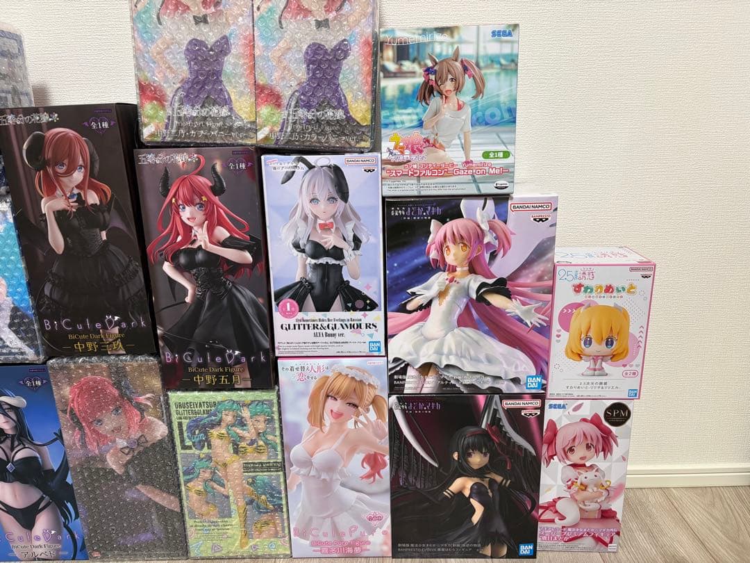 フィギュアセット まとめ売り 未開封 五等分の花嫁、まどマギ、レム