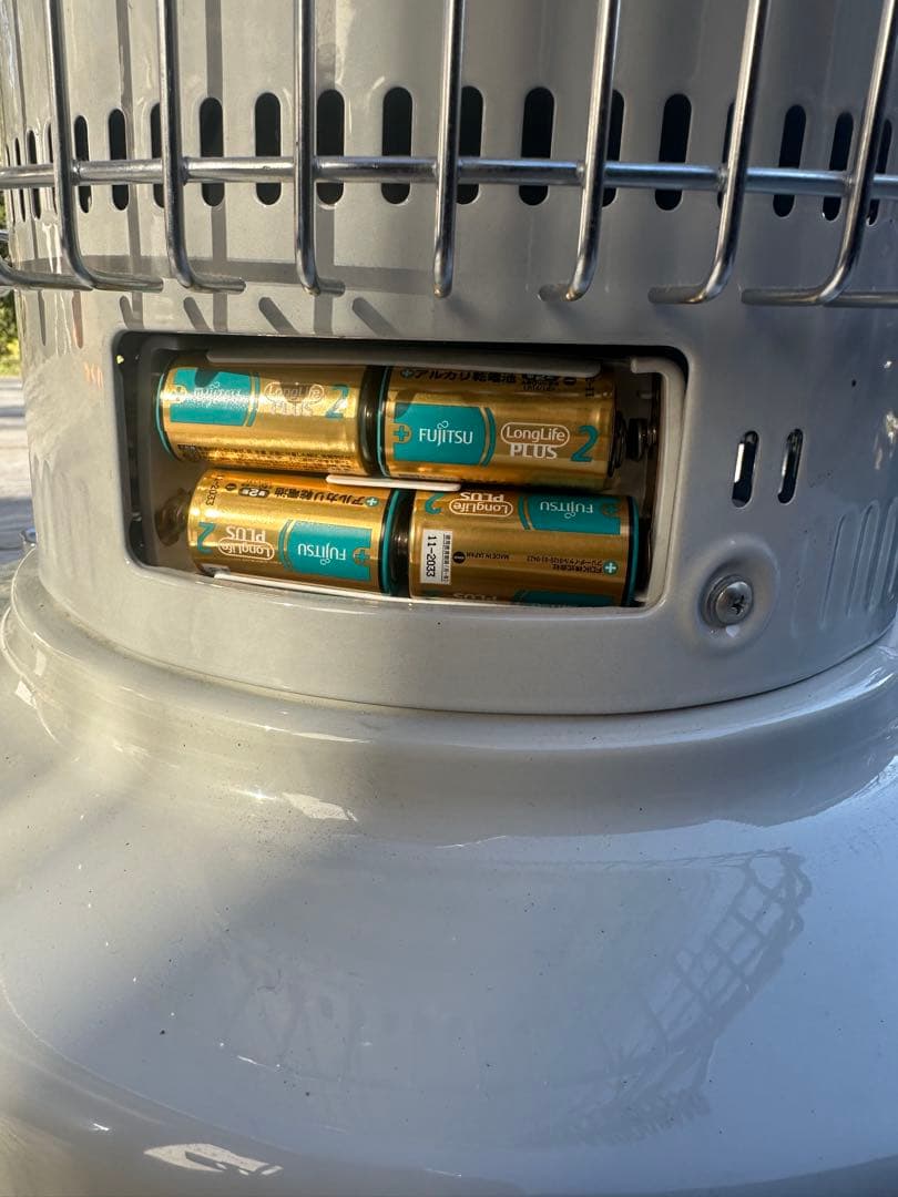 タカチャン様専用 2022年製 トヨトミ 石油ストーブ KS67HW おまけ付き