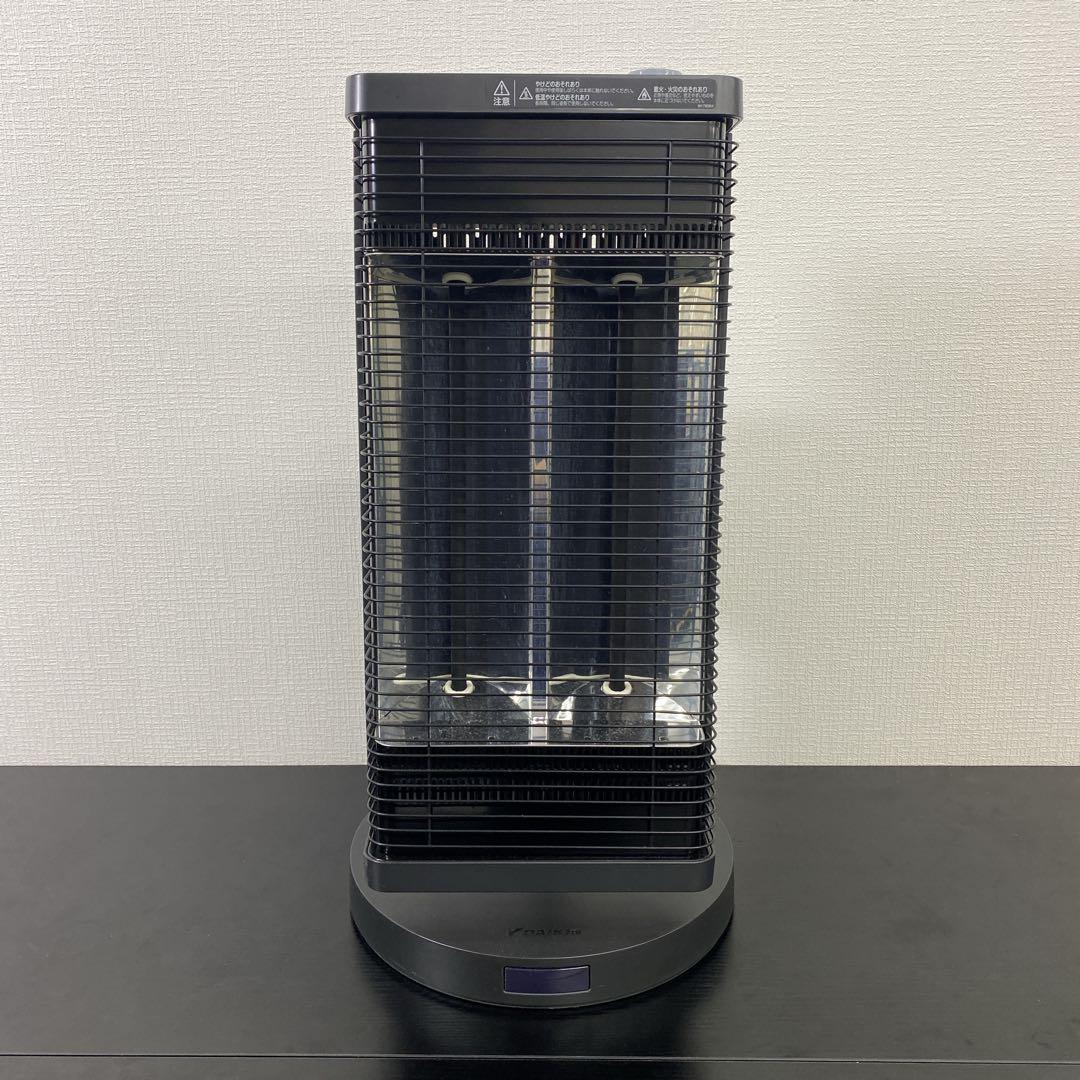送料込み＊ダイキン 遠赤外線暖房機 セラムヒート2018年製＊1015-1