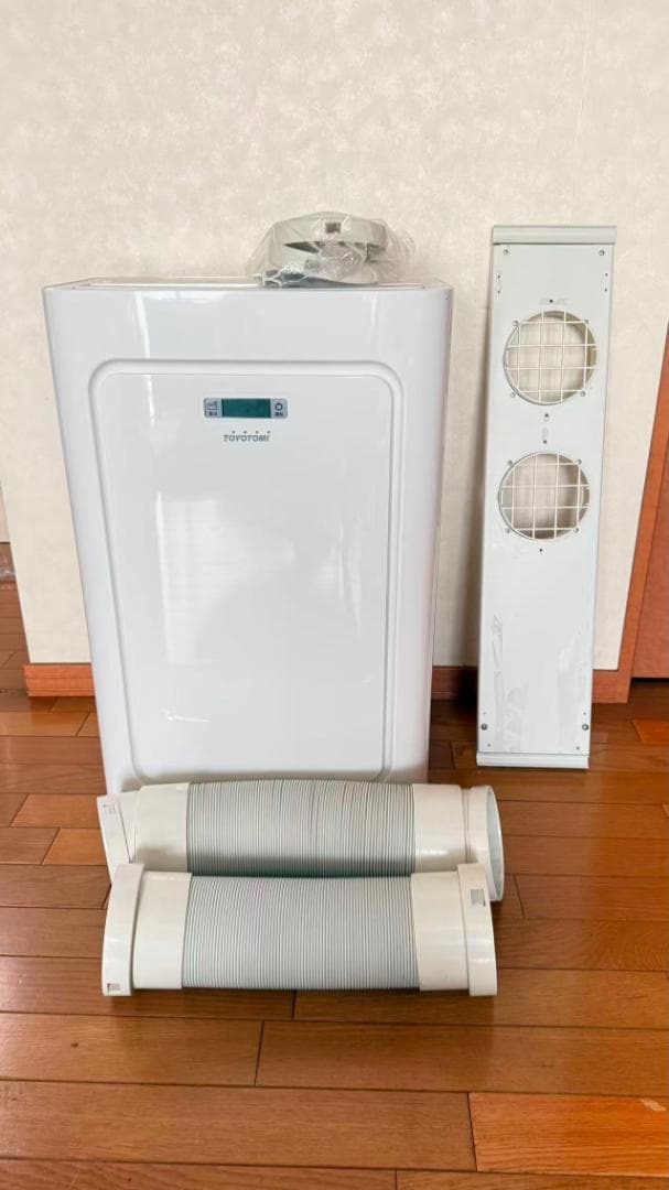 トヨトミ スポット冷暖エアコン TAD-22MW 22年産 直接引取 Amazon | トヨトミ スポット冷暖エアコン 冷風 温風 除湿 工事不要