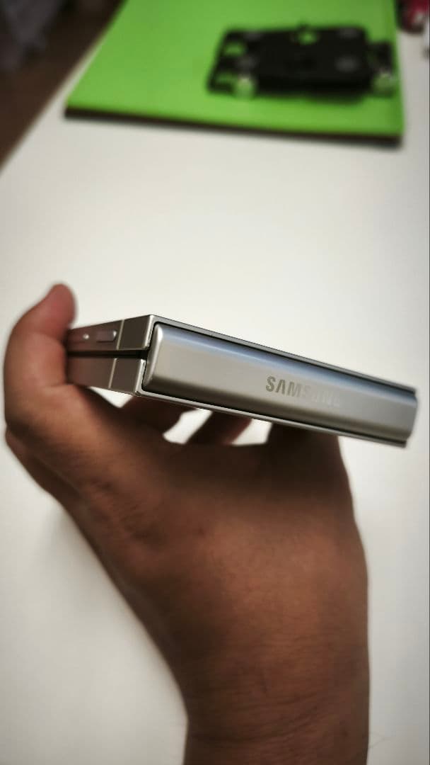 専用　hazu galaxy flip 6