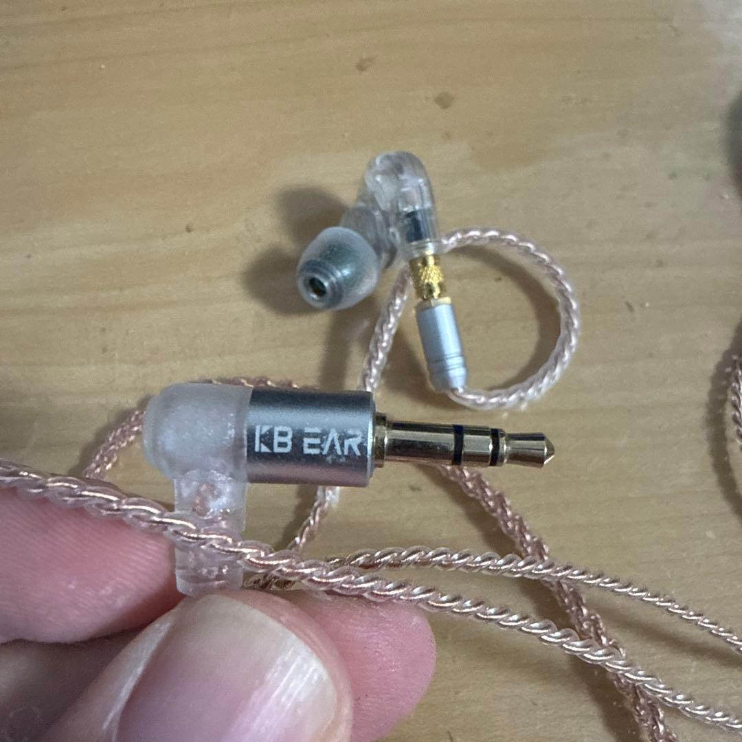 IE100PRO MMCXアダプタ　MMCXケーブル　イヤーピース付き