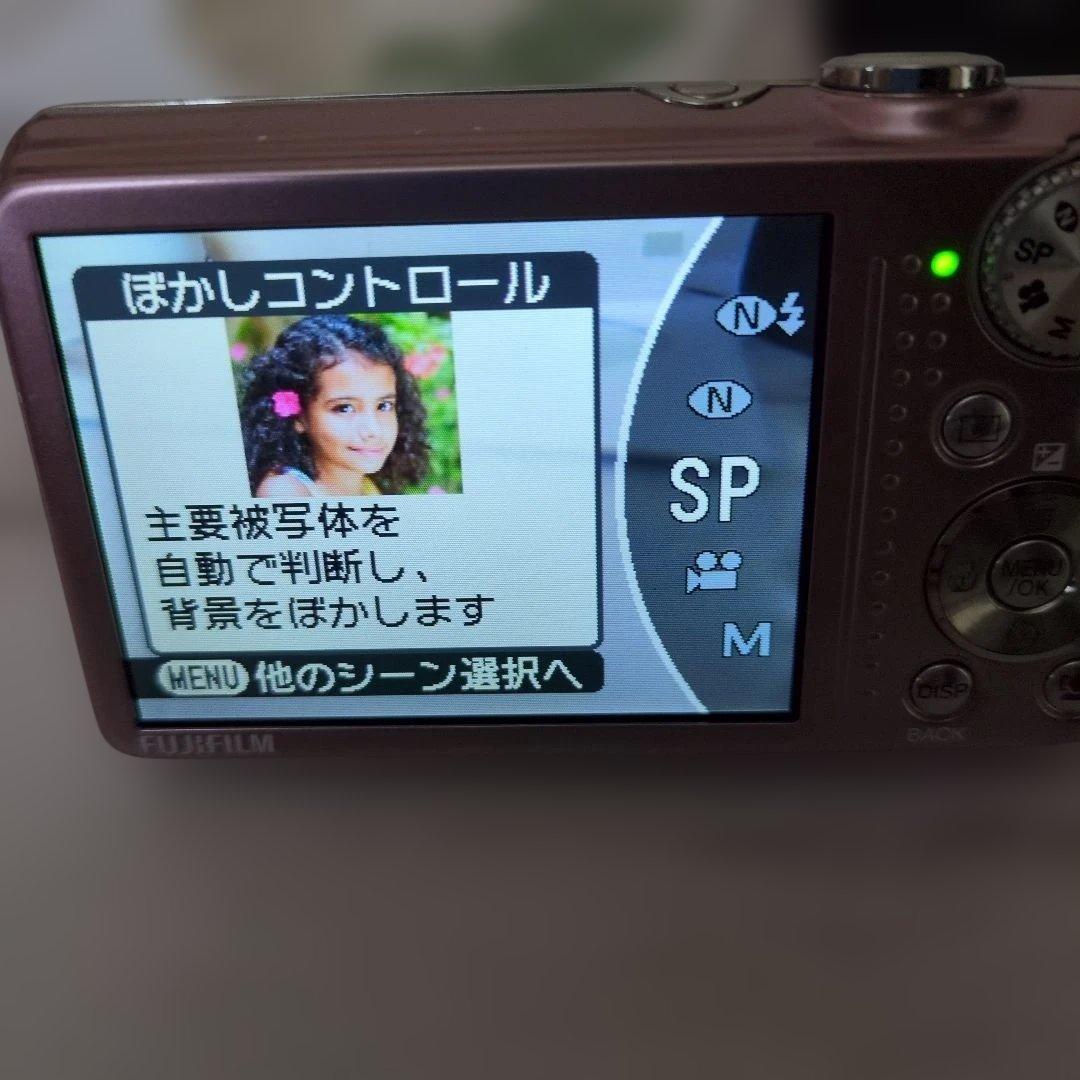 お値下げ！FUJIFILM FinePix F80EXR・デジカメ　元箱以外完品