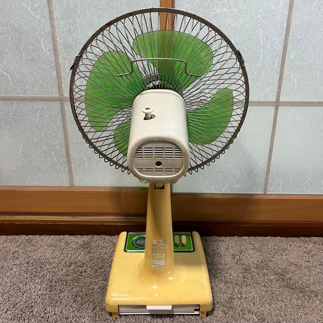 レトロポップ　スペースエイジ　グリーン４枚ファン　Toshiba