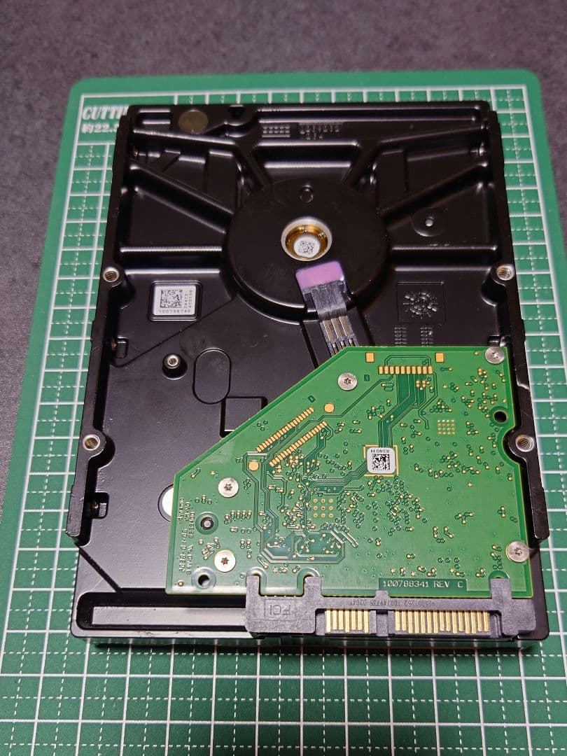 BARRACUDA 4TB 内蔵型ハードディスク 2台