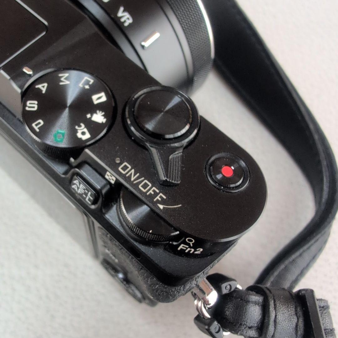 Nikon 1 V3 ミラーレスカメラ 10-30mmレンズ付き