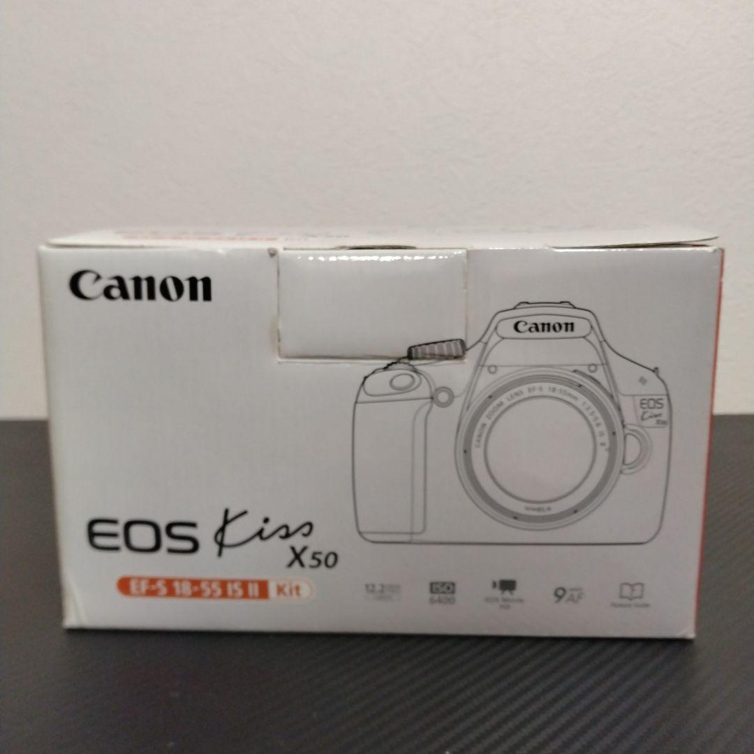 Canon Kiss X50　スマホ転送OK　シンプル操作の一眼レフ　三脚付き