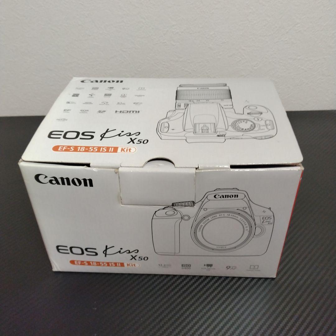 Canon Kiss X50　スマホ転送OK　シンプル操作の一眼レフ　三脚付き