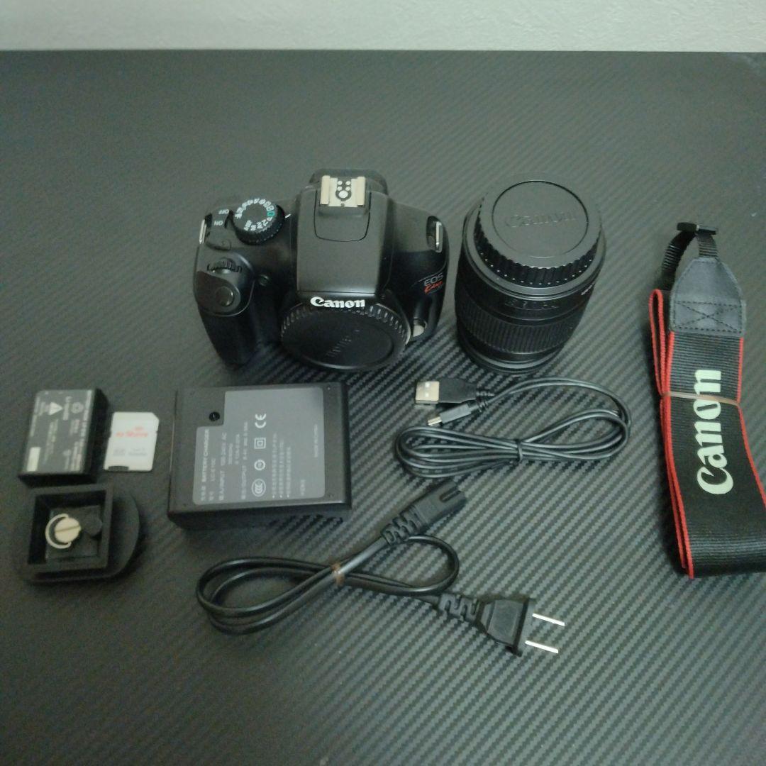 Canon Kiss X50　スマホ転送OK　シンプル操作の一眼レフ　三脚付き