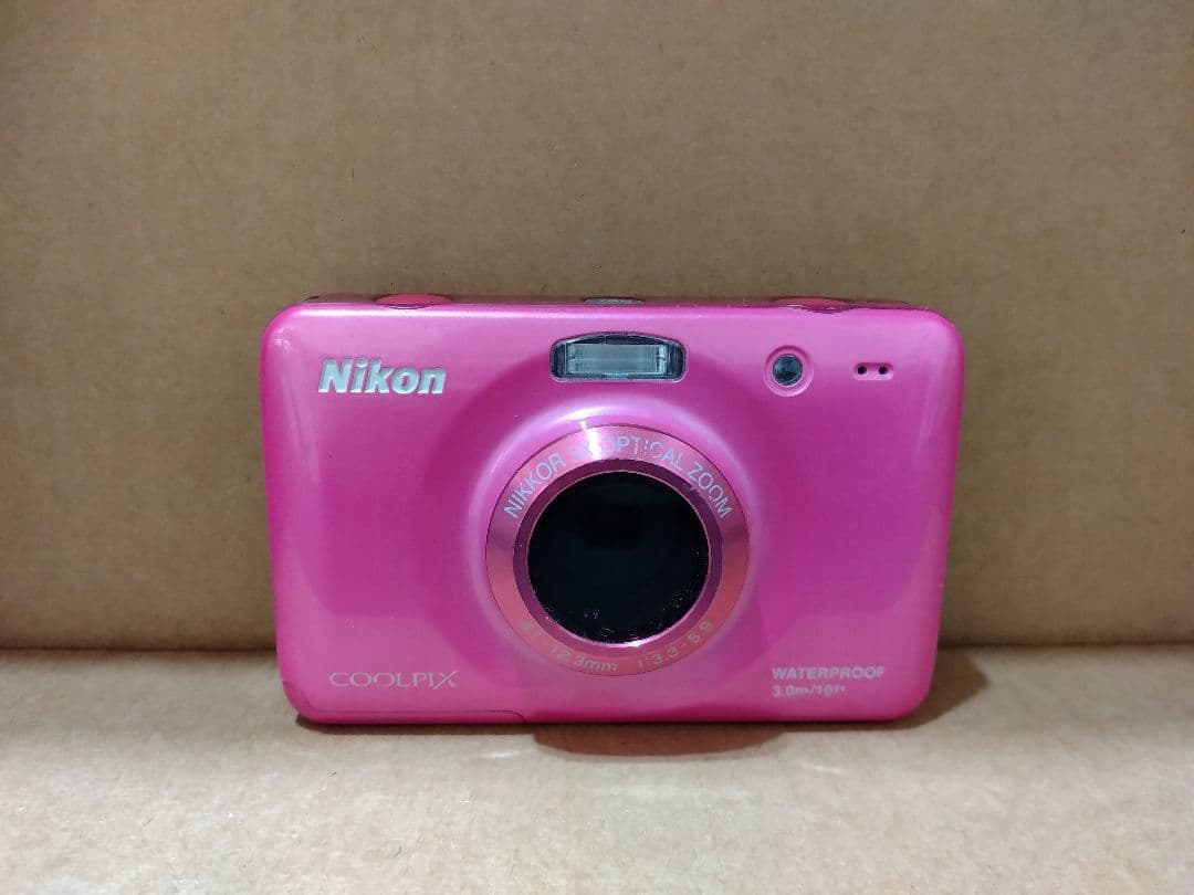 Nikon COOLPIX S30 デジタルカメラ ピンク（単三電池２本） Amazon.com : Nikon COOLPIX S30 10.1 MP Digital Camera with 3x Zoom