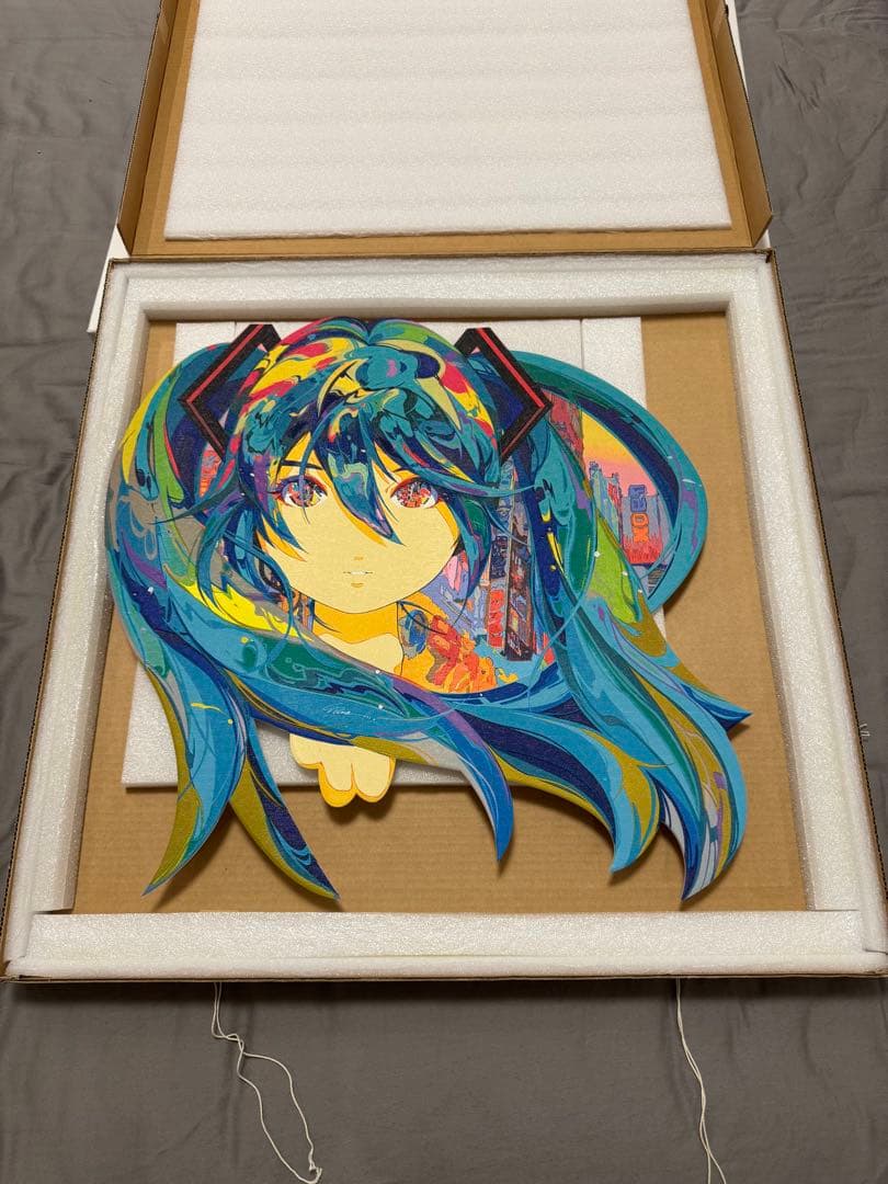 愛⭐︎まどんな作品「あの日あの時あの場所で、君の名を。」初音