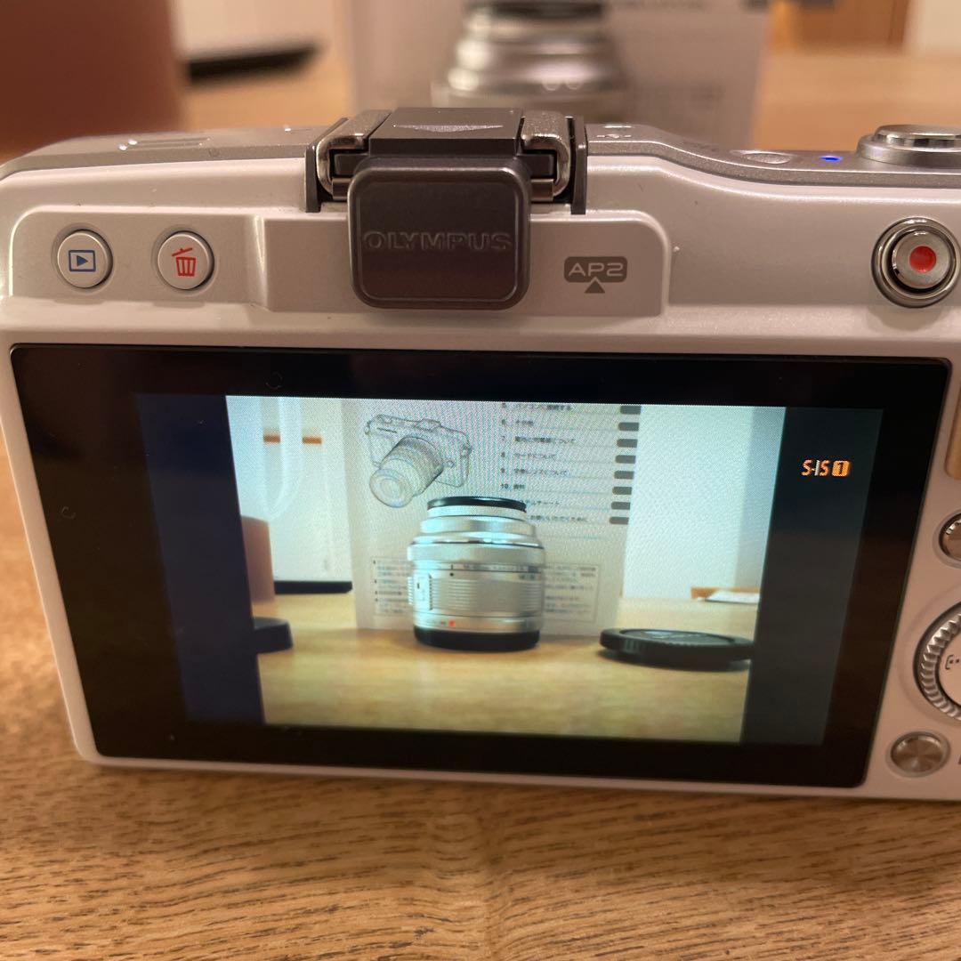 OLYMPUS PEN mini E-PM2 ズームレンズキット