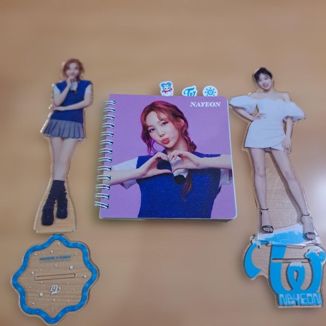 TWICE NAYEON 一番くじセット☆アクリルスタンド2つ☆ナヨン ファミマ