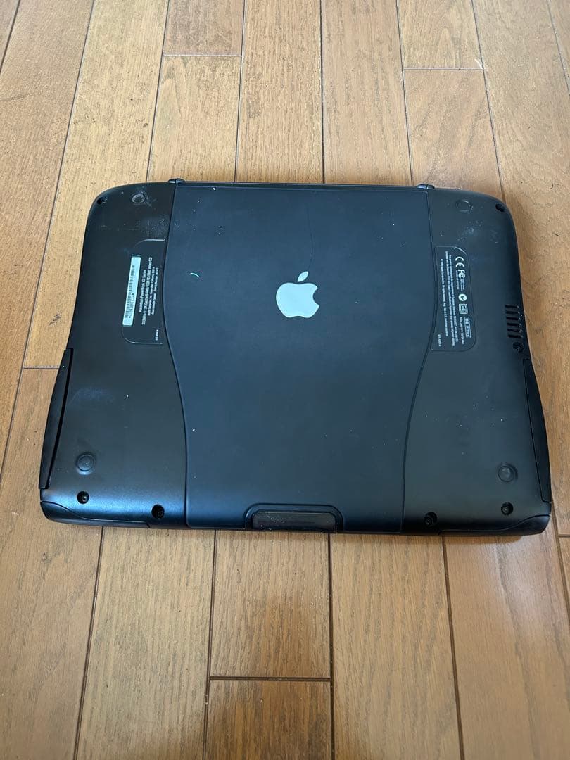 PowerBook G3 (ブロンズキーボード) M5343 Lombard