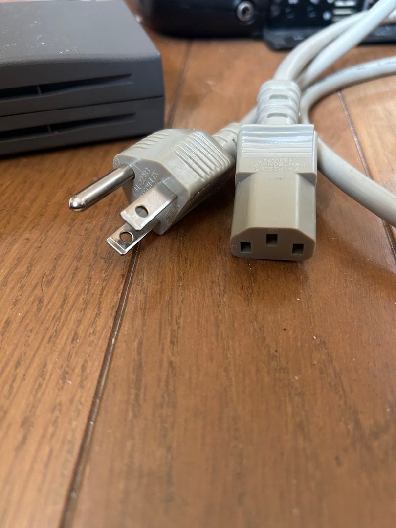 PowerBook G3 (ブロンズキーボード) M5343 Lombard