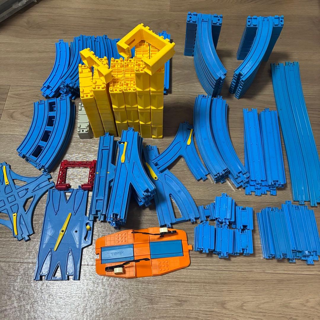 プラレール まとめ売り 196個 - メルカリ