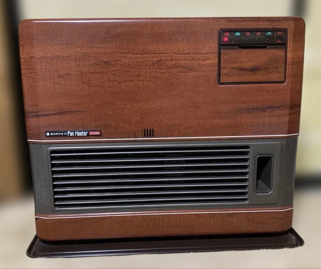 昭和レトロ SANYO 石油ファンヒーター 完動品 木目インテリア