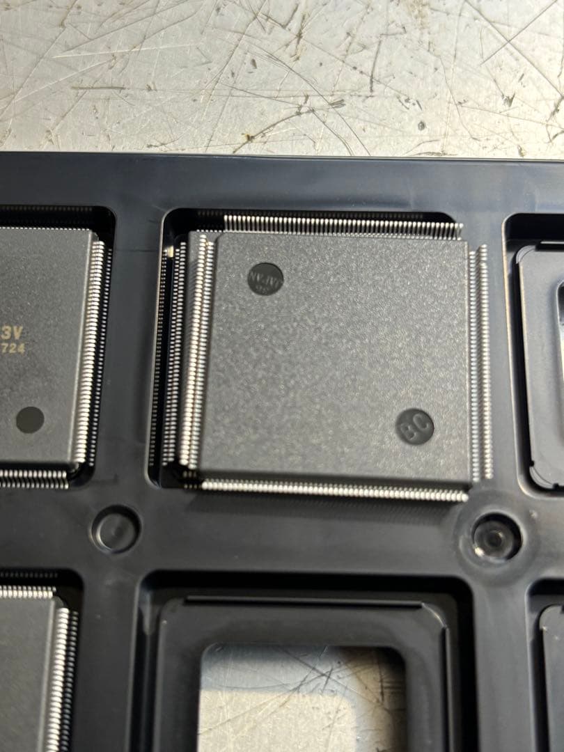 (29個)ルネサス　HD6417750SVF133V。新品同様。未使用.