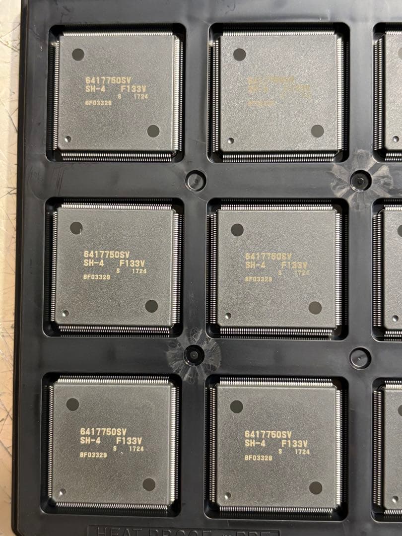 (29個)ルネサス　HD6417750SVF133V。新品同様。未使用.