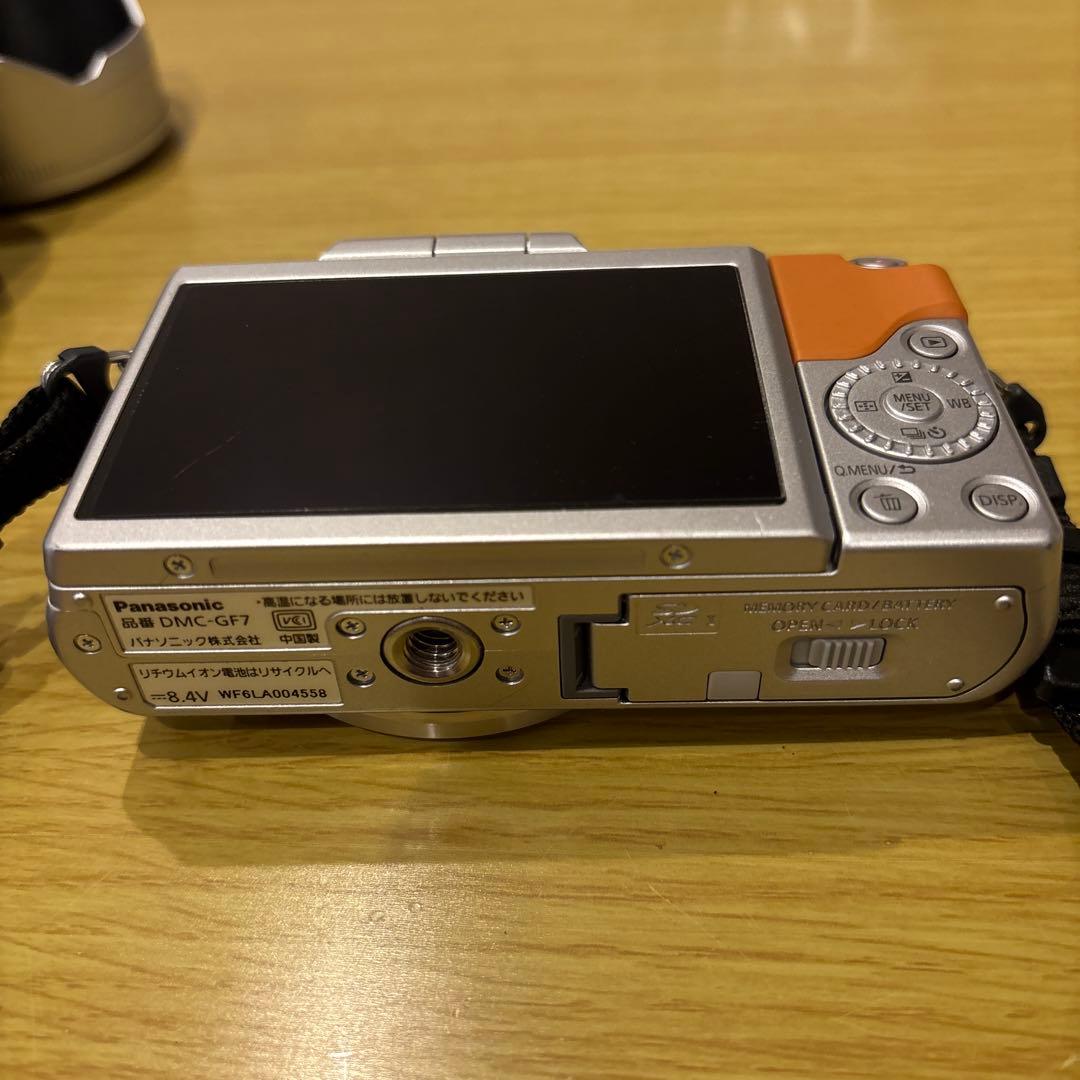 パナソニック LUMIX DMC-GF7 ダブルズームレンズキット