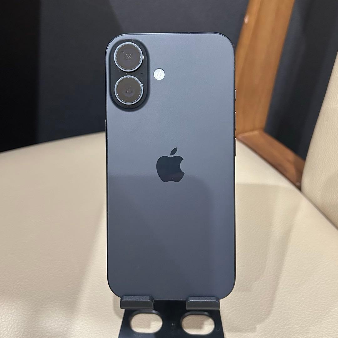 iPhone16 本体　128GB ブラック　SIMフリー