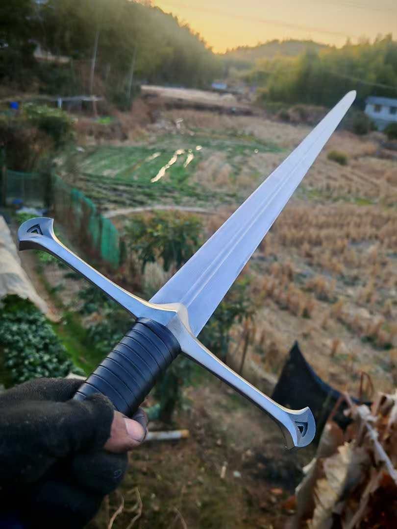 夕日の聖剣 西洋剣 模擬刀 日本刀 模造刀 鑑賞用 武具の通販はau PAY