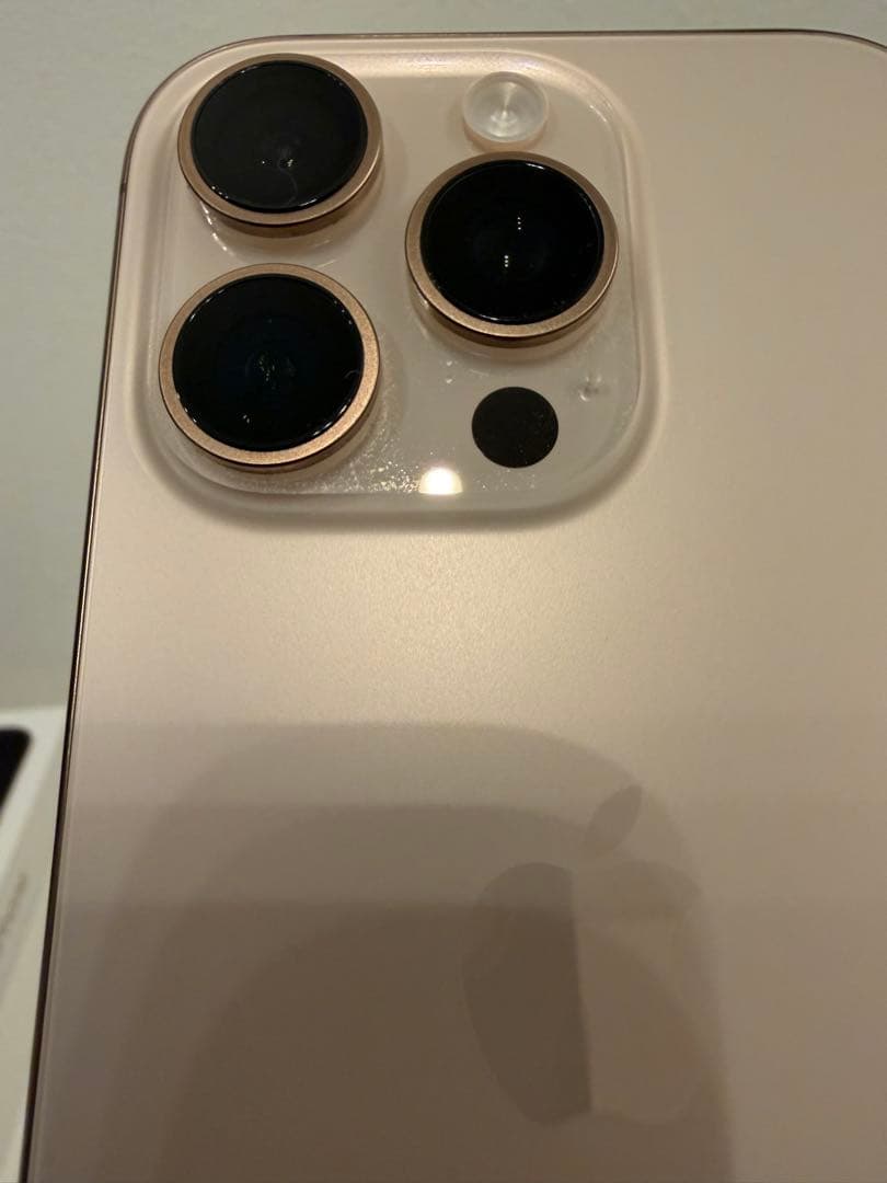 【美品】iPhone16Pro 256GB デザートチタニウム