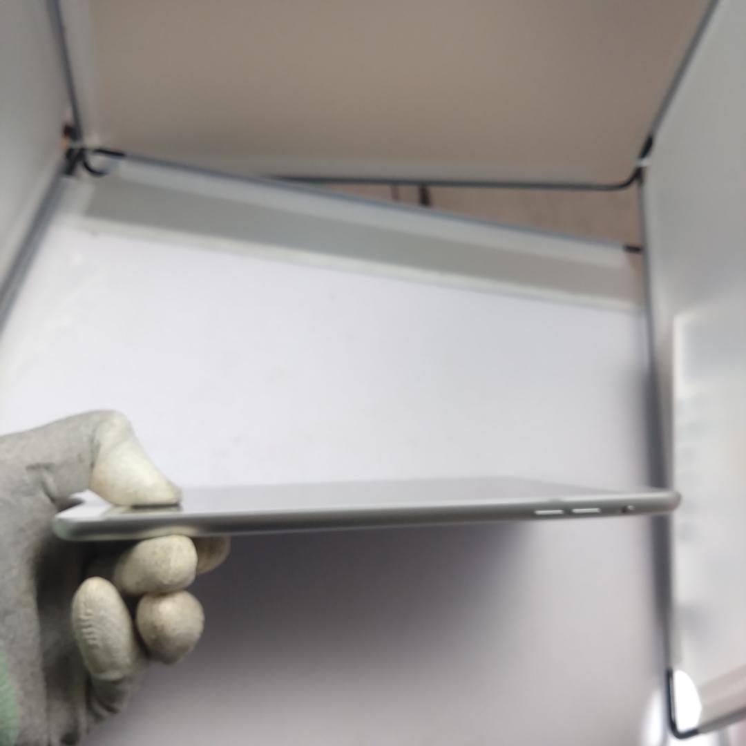 Apple iPad mini2 ME860J/A ROM:128GB 動作中古