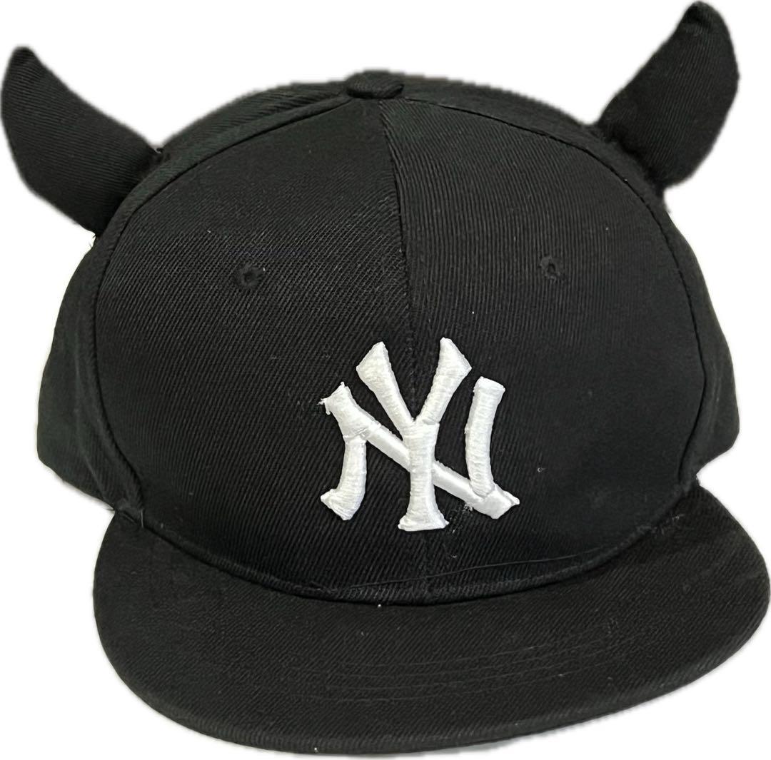 ピラフ星人仮装が出来る キャップ 黒 耳付き ツノち付き - メルカリ