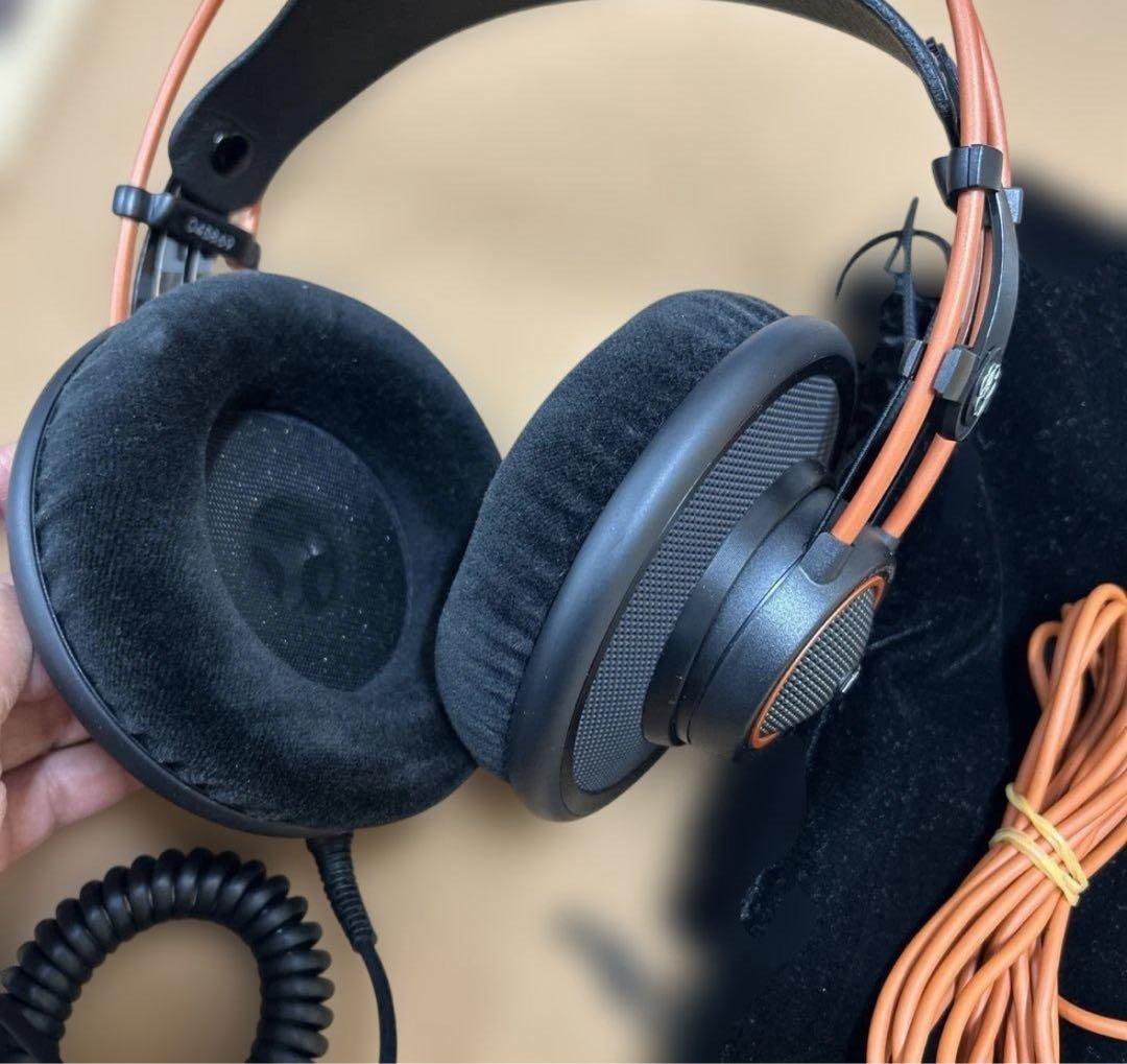 ヘッドホン AKG K712 PRO