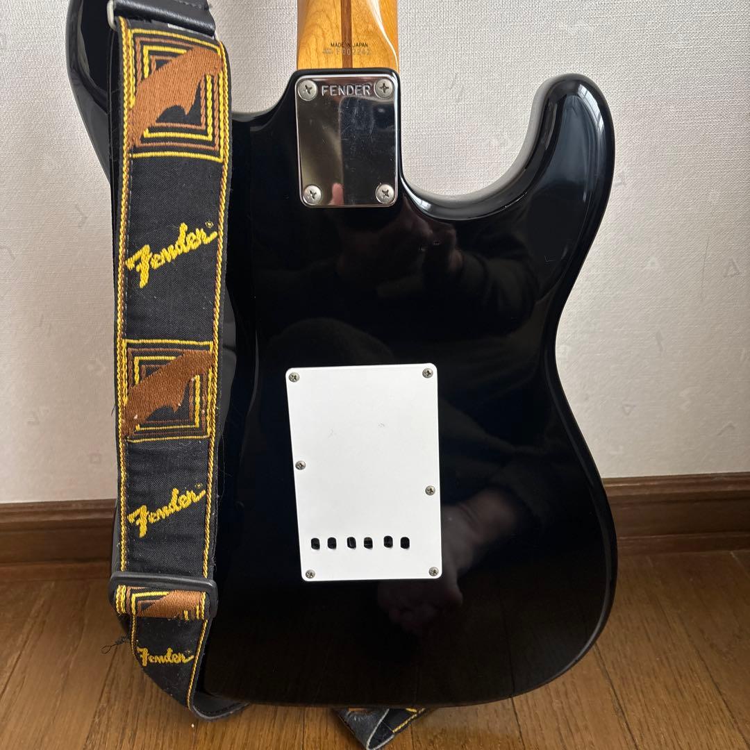 左利き用 フェンダージャパン ブラック ストラトキャスタータイプ