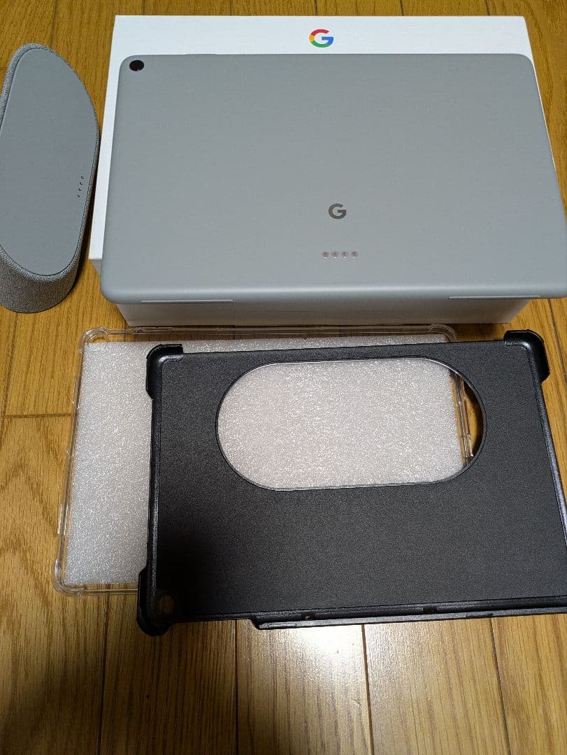Google Pixel Tablet ヘーゼル スピーカー付モデル+ケース2つ