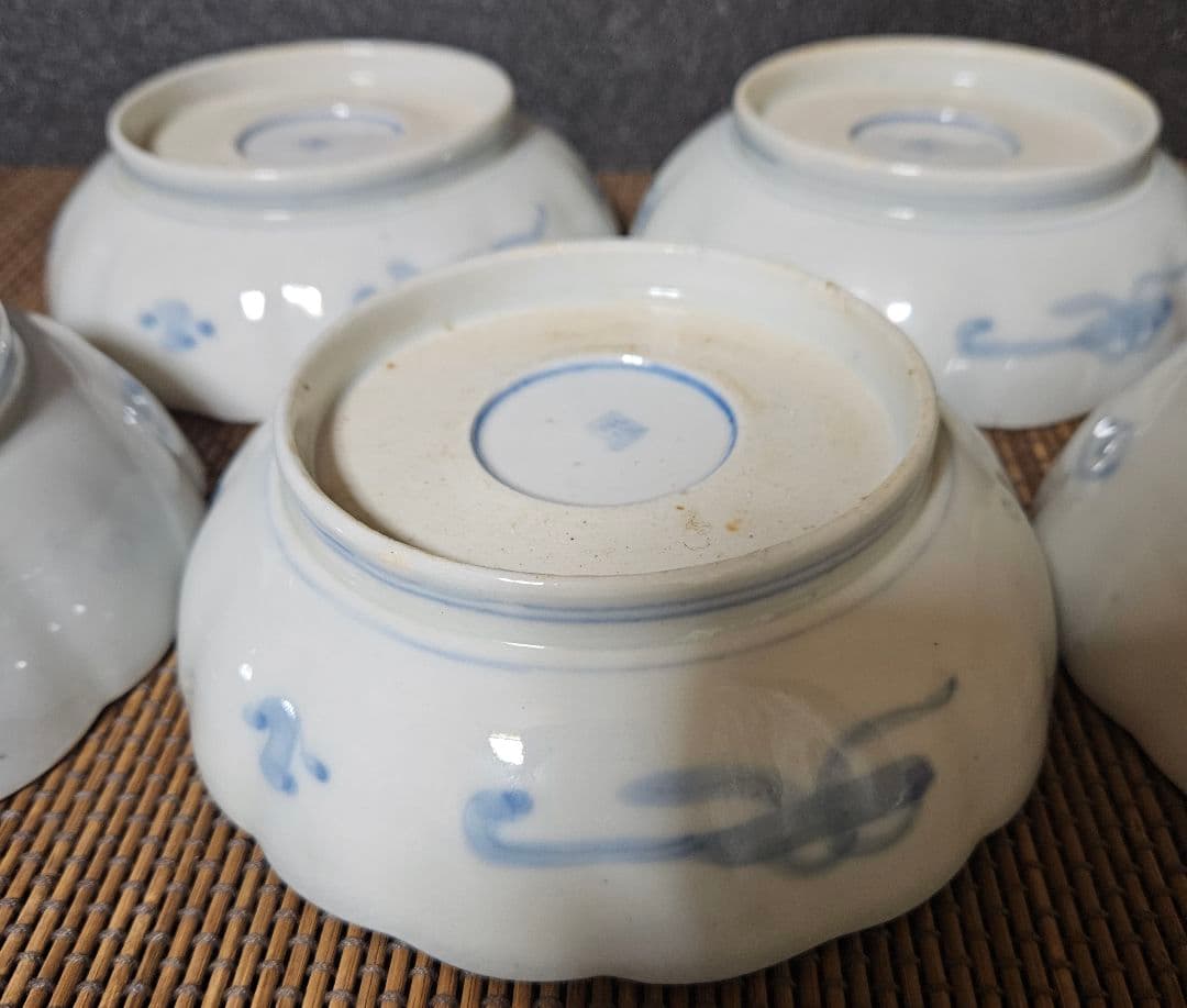 明治時代 古伊万里 錦手 金彩色絵 見込に柘榴 花の図 輪花口縁 深皿 膾