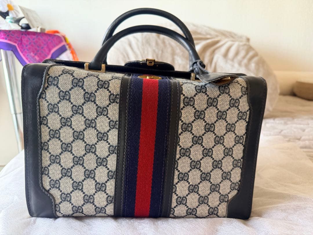 GUCCI オールドグッチ シェリーライン ボストンバッグ ネイビー - メルカリ