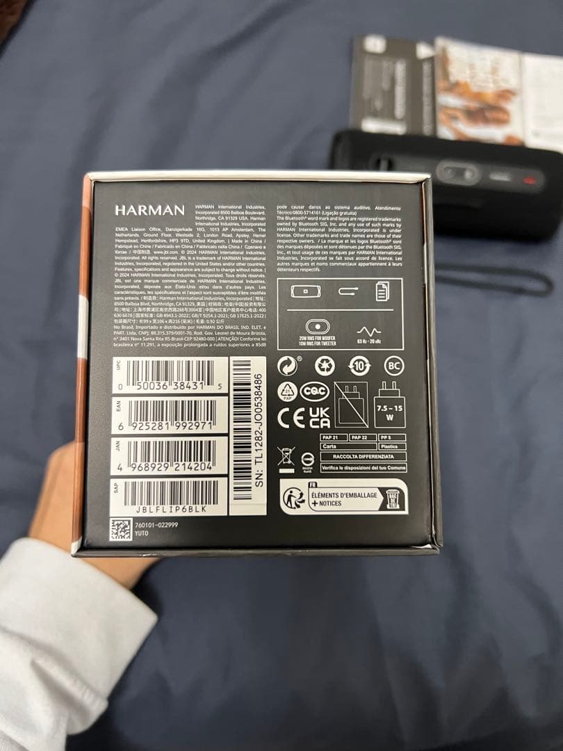 JBL FLIP6 ポータブルスピーカー