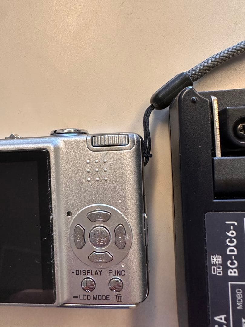 Leica C-LUX2シルバー バッテリーチャージャー付き