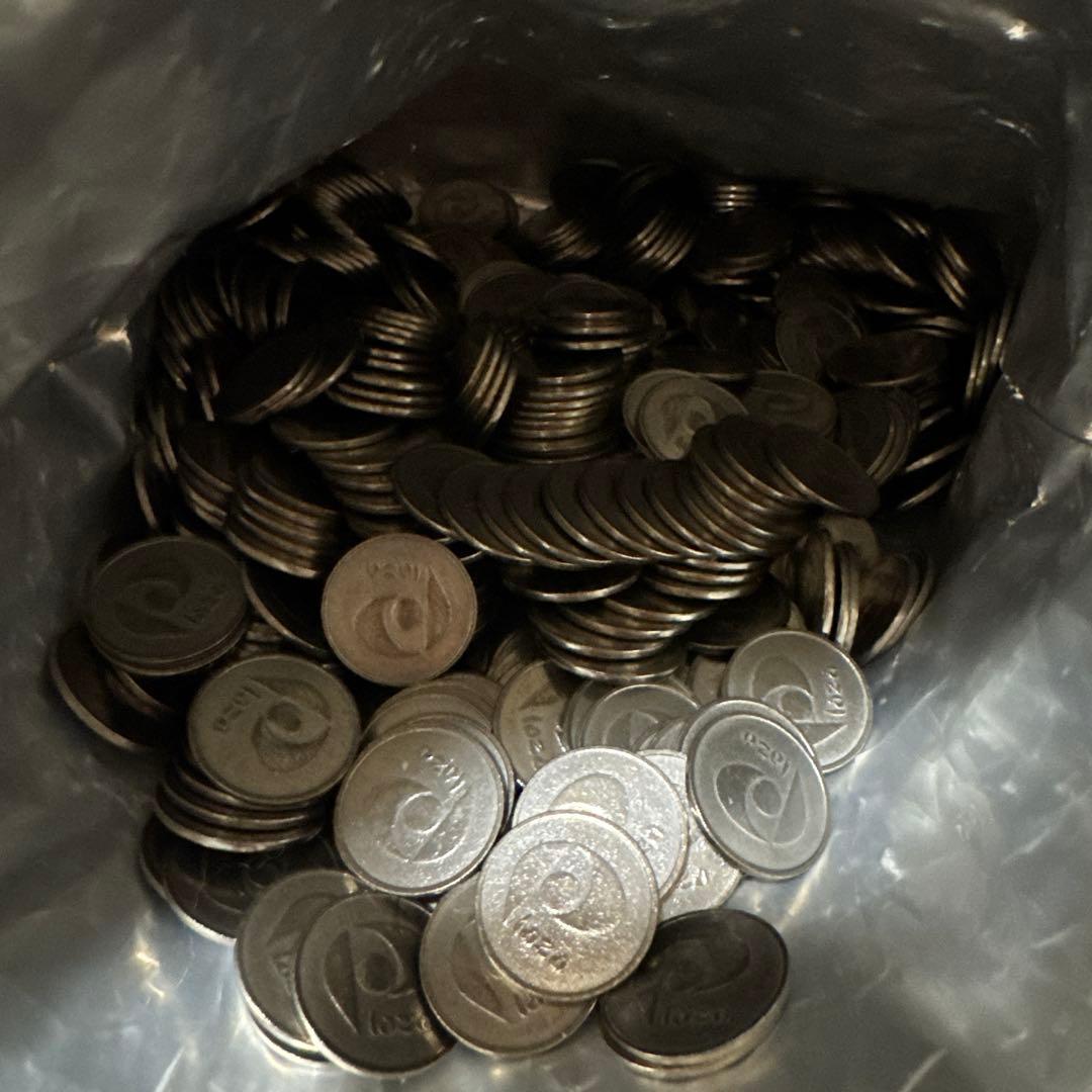 スロット用 25パイ メダル 約800枚 同絵柄 - メルカリ